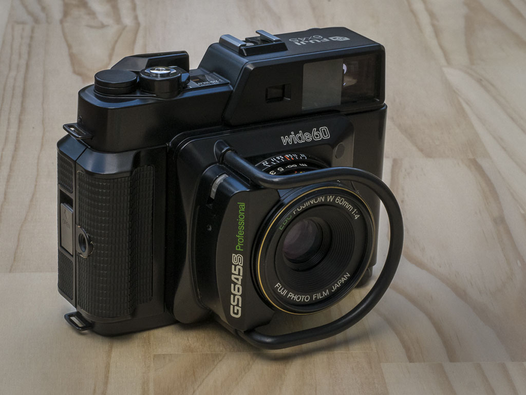 Fuji GS645S – Camera with a Roo Bar - Photo Thinking - Camera Review